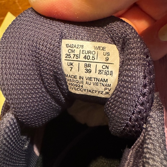 ASICS Women's Purple Gel Resolution X Wide size 9 NWT - Picture 5 of 5